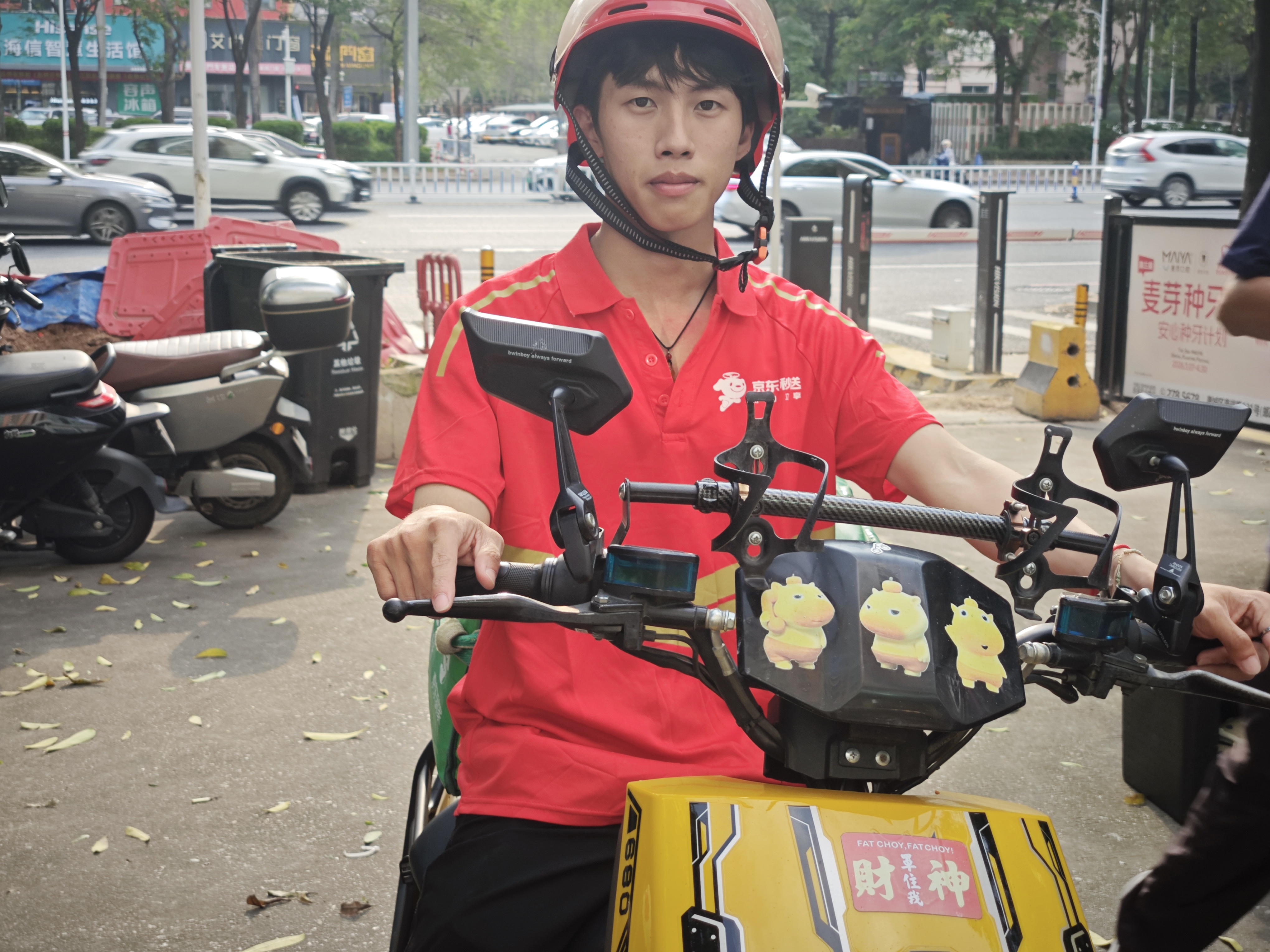 外卖配送小哥许晓明